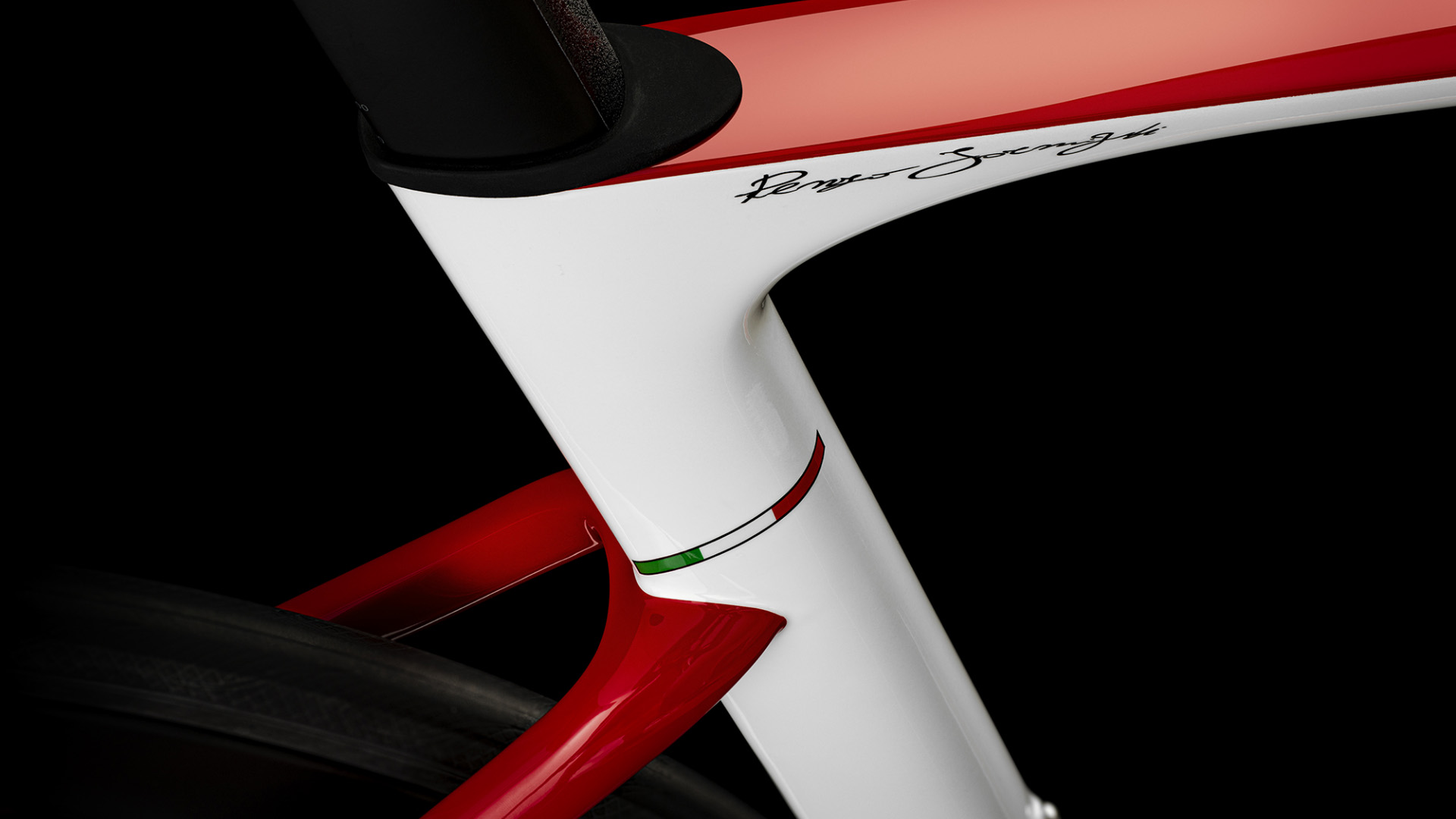 Legendary carbon bike frames